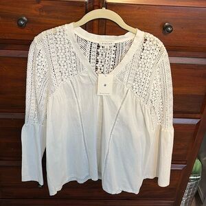 Stellah Women’s White Button Down Blouse NWT